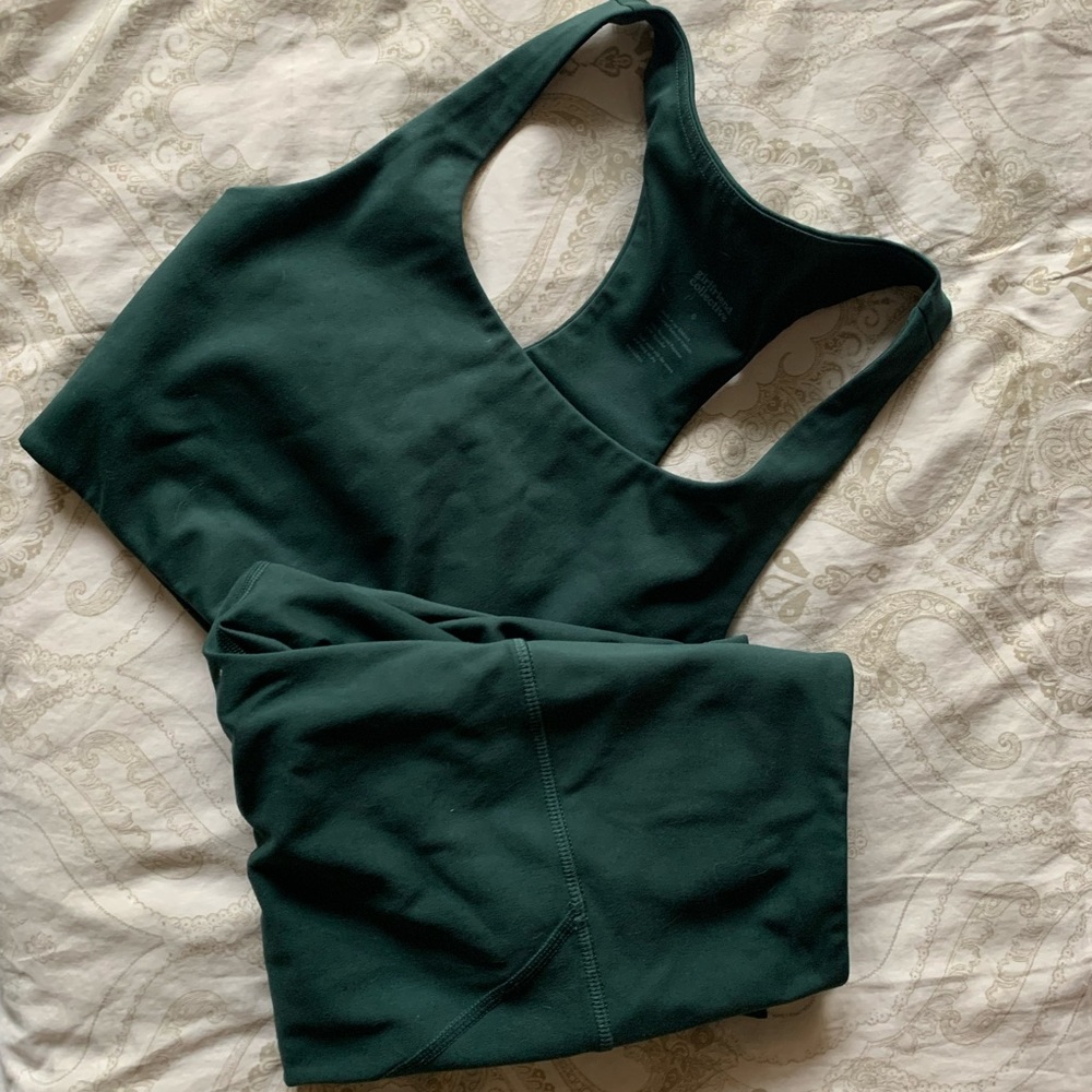 Girlfriend Collective Set
